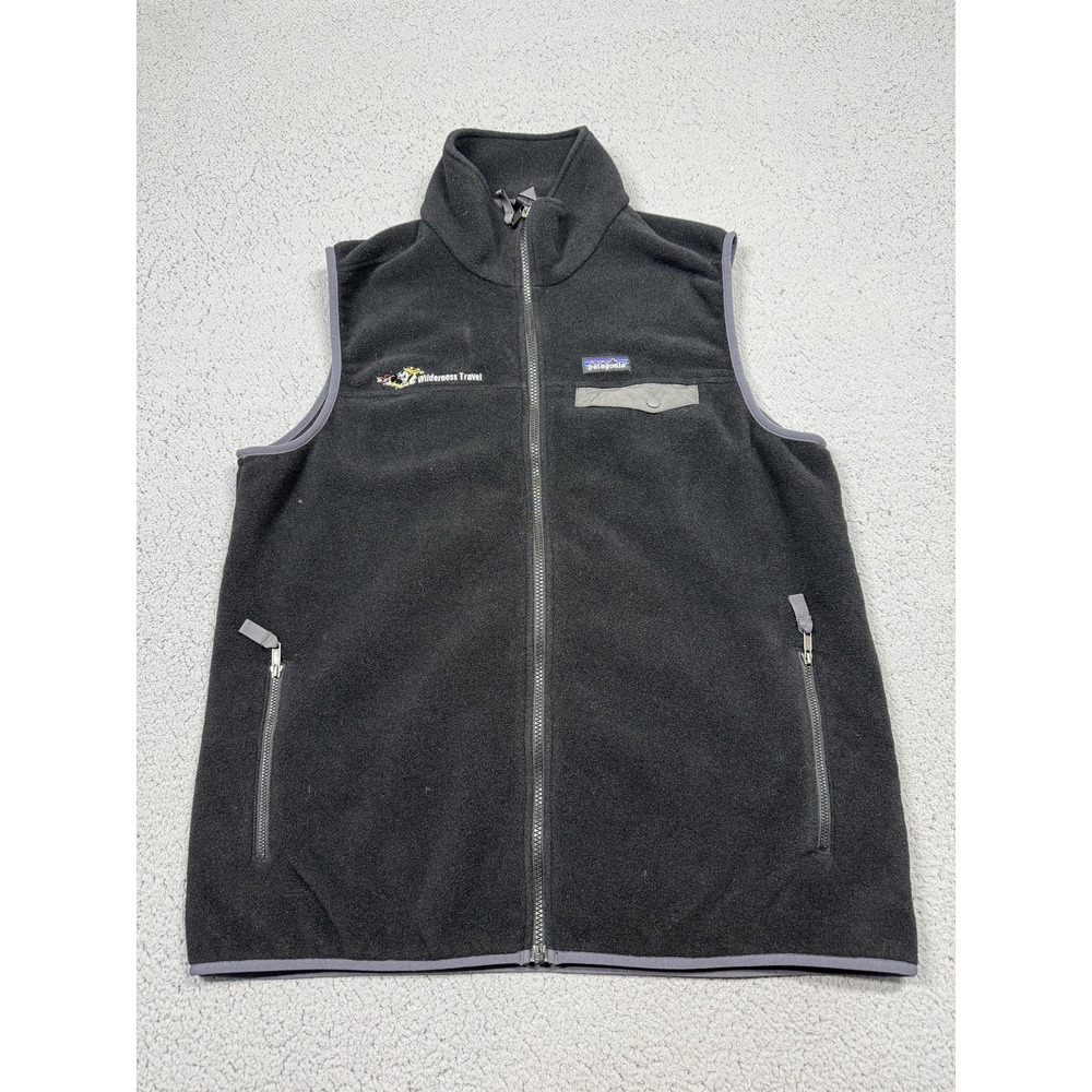 Patagonia Vest Mens XL Black Synchilla‎ Fleece Full Zip Wilderness Travel Logo